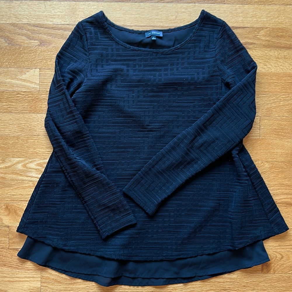 The Limited black swing top